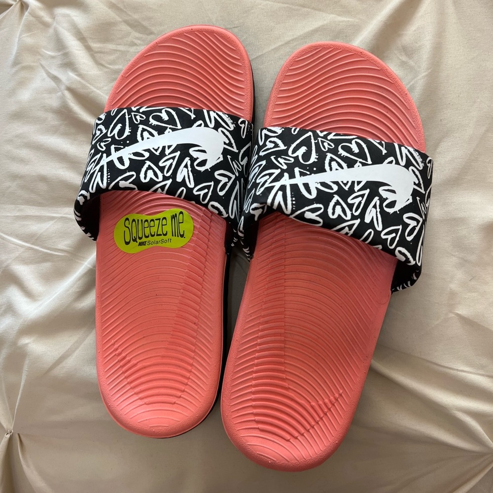 Nike Coral Beach Slides.